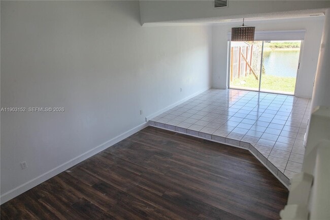 Building Photo - 985 NW 132nd Ct