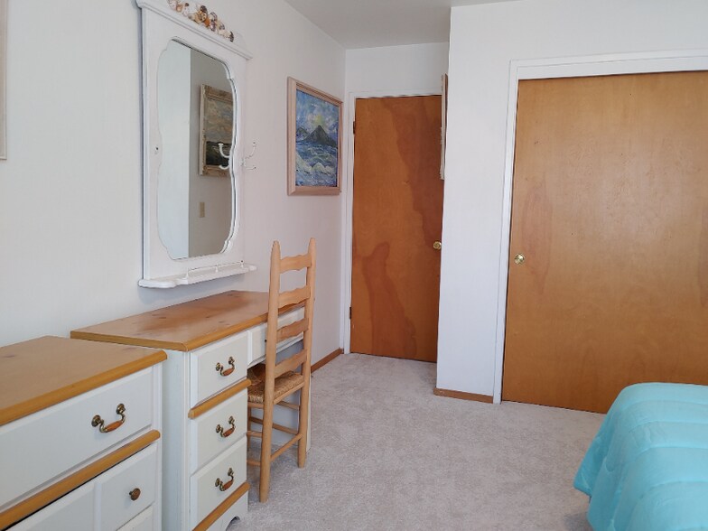 Building Photo - 5302 Sierra Dr