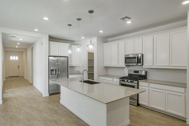 Building Photo - 12881 N 145th Dr