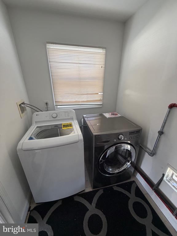 Building Photo - 34 Hopkins Ln