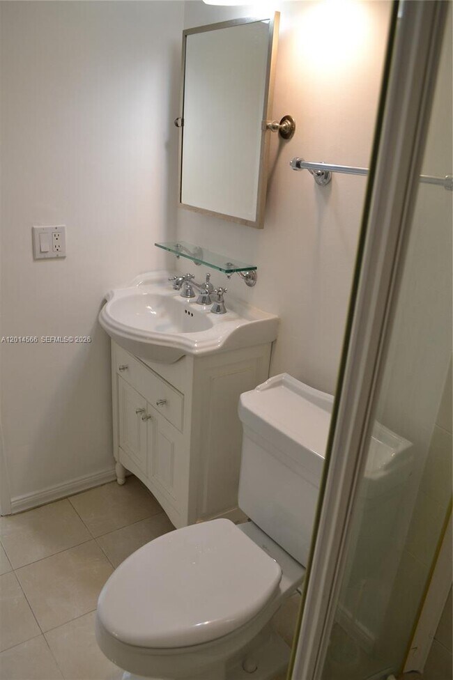 Building Photo - 255 Galen Dr