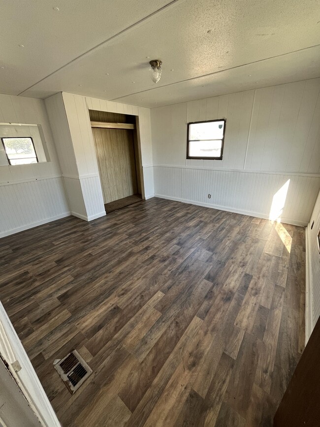Building Photo - 2602 Corbett Ct