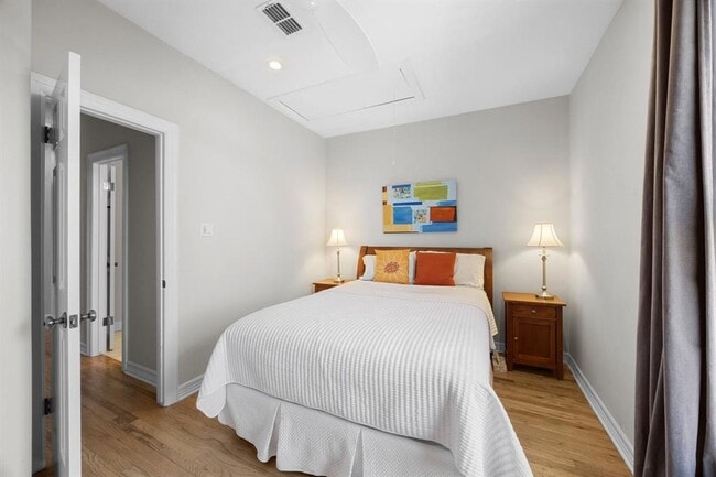 Building Photo - 5600 Blueridge Ct