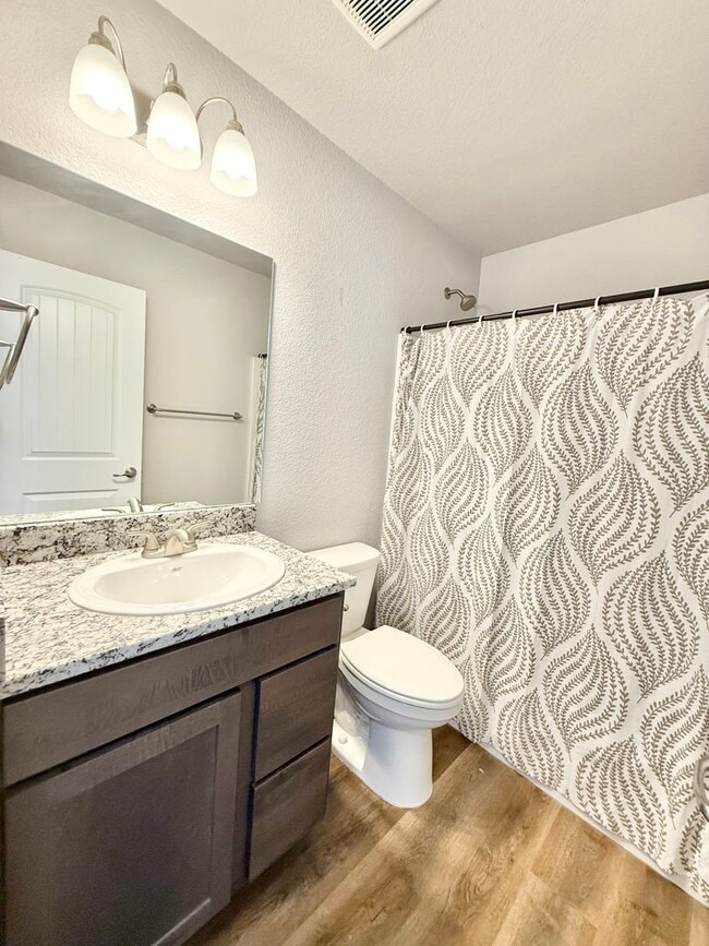 Building Photo - Like New home on Sweetwater for rent!