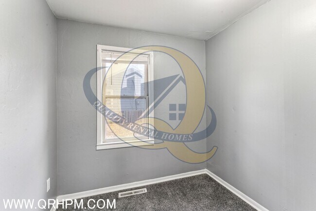 Building Photo - Available Now!! Half OFF First Month's Rent!