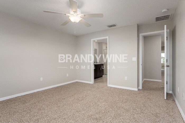 Building Photo - 5683 Mercado Dr