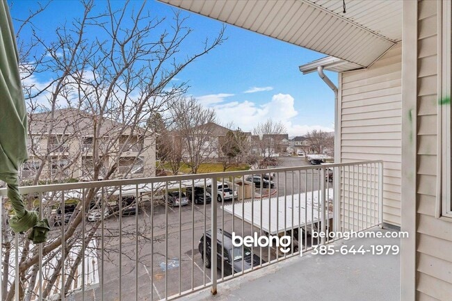 Building Photo - 3827 S Big River Wy