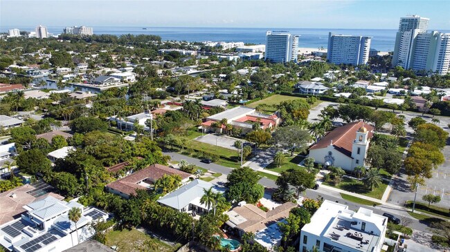 Building Photo - 1959 SE 25th Ave