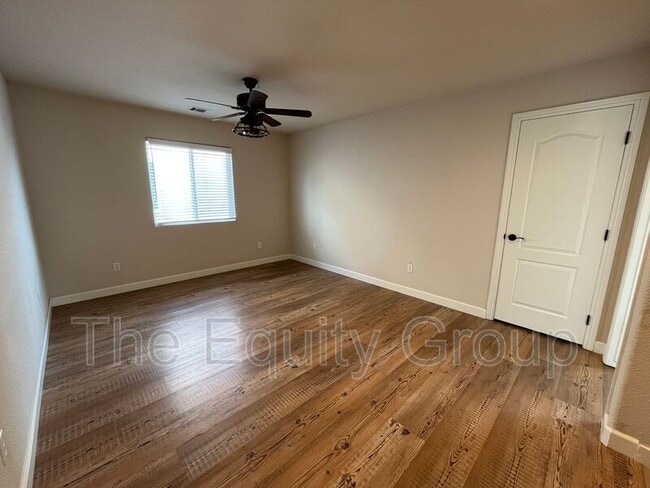 Building Photo - 2287 W Wall Ct