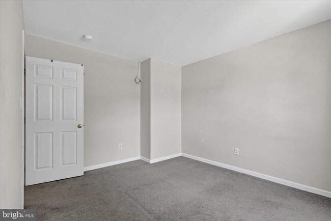 Building Photo - 507 S Fairview St