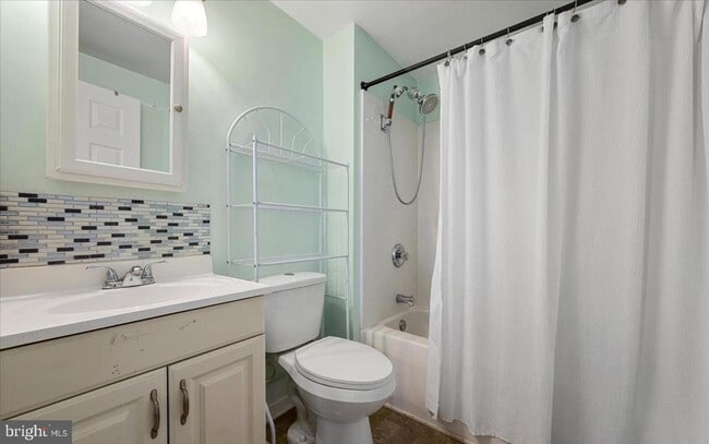 Building Photo - 163 Denny Ln