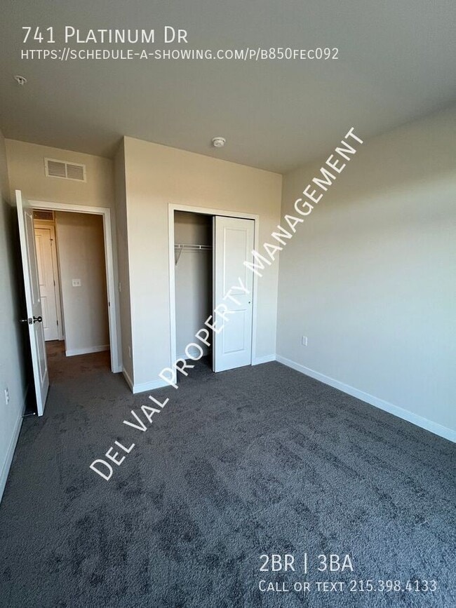 Building Photo - 741 Platinum Dr