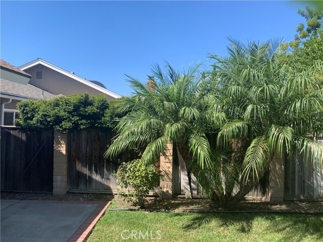 Building Photo - 24242 Castilla Ln