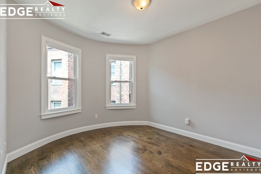 Building Photo - 96 Sutherland Rd