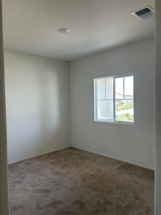 Building Photo - 3 Bedroom + Office, 2 Bath Home with Solar...