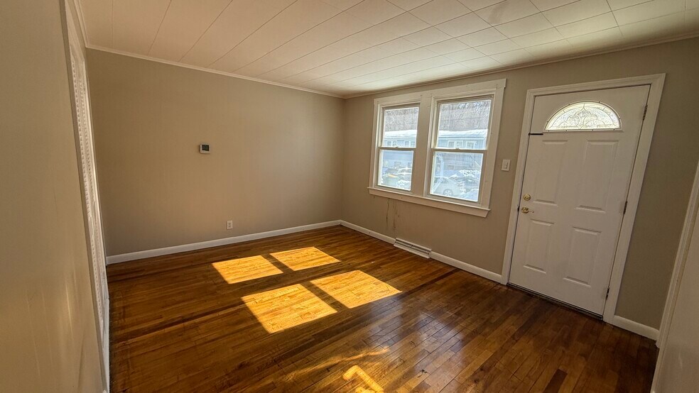 Building Photo - 78 Willard St