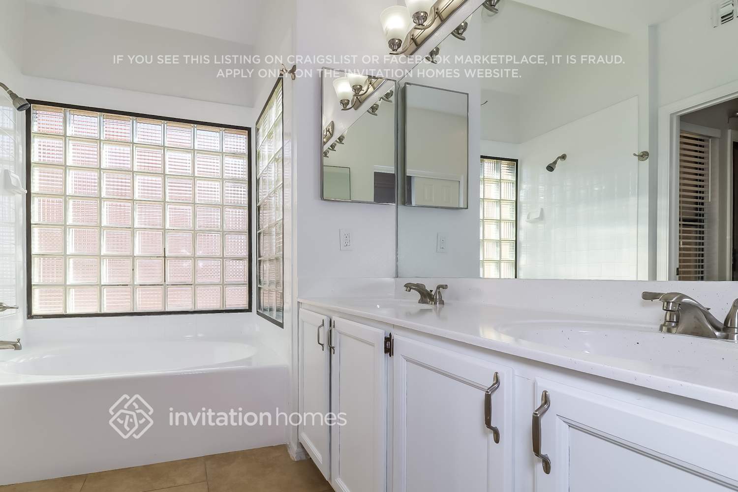 Building Photo - 4575 W Harrison St