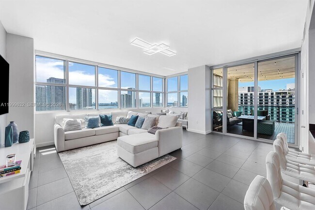 Building Photo - 3301 NE 1st Ave