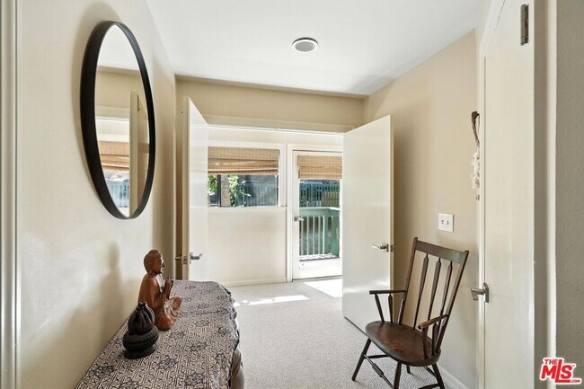 Building Photo - 730 Basin Dr