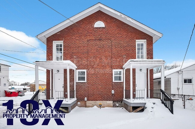 Building Photo - 864 Fairwood Ave