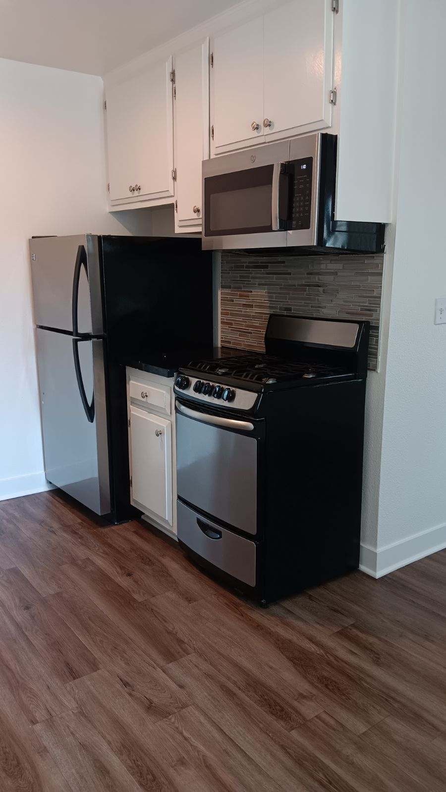 Kitchen - 25 New York St