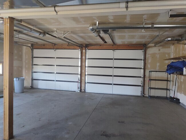 Building Photo - 256 E Fork Big Sandy Rd