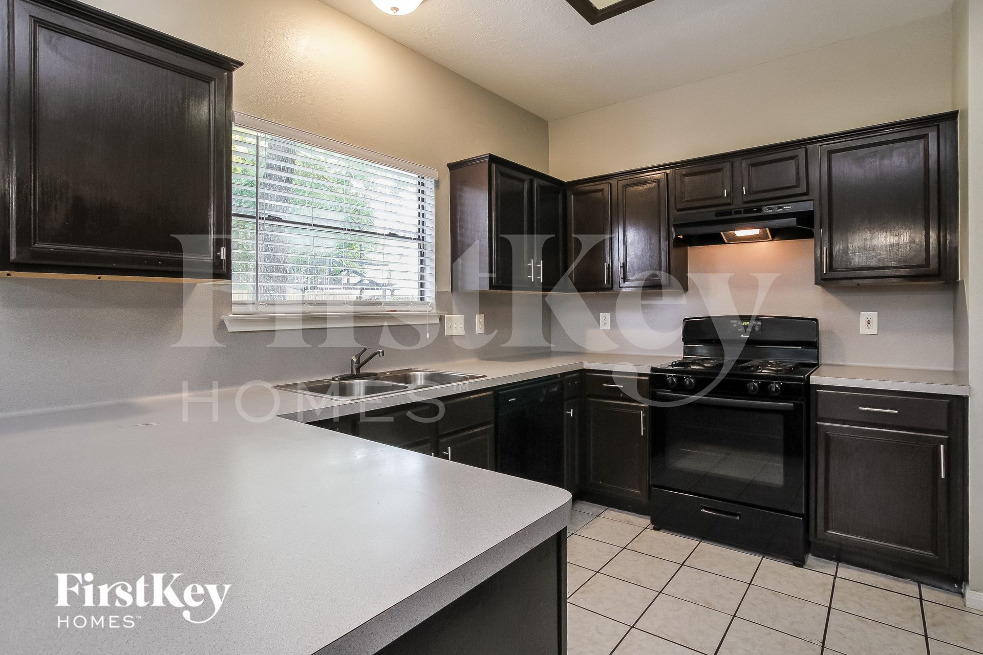 Building Photo - 2922 Eaglenest Ln