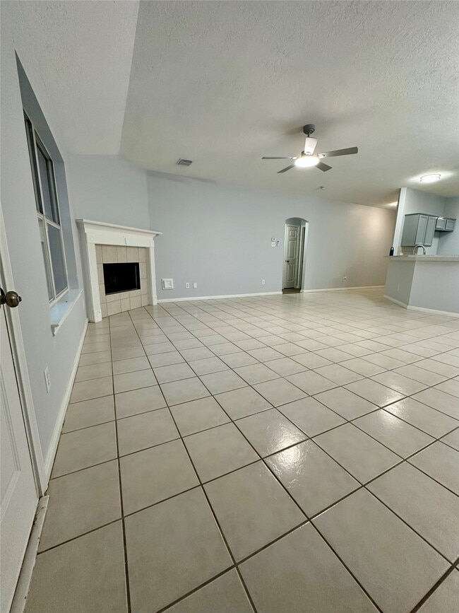 Building Photo - 8810 Barron Wood Cir E