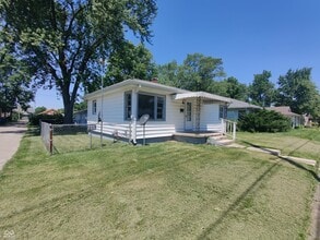 Building Photo - 1123 S Noble St