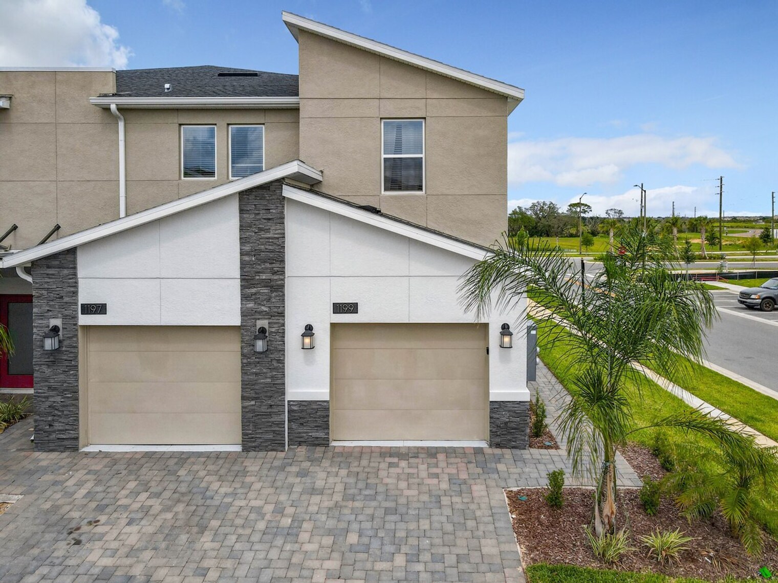 Building Photo - 1199 Drop Ln