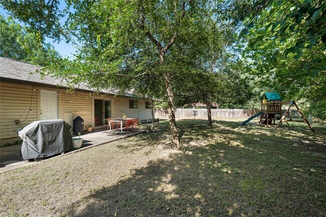 Building Photo - 2307 Valley High Cir