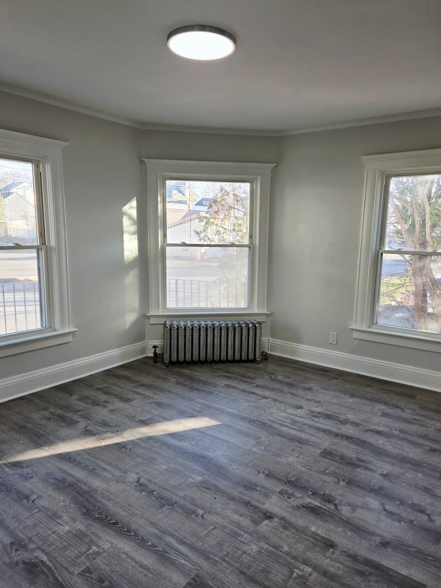 Building Photo - 21 Vassar St