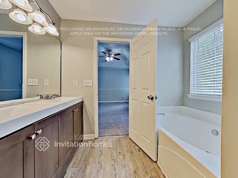 Building Photo - 4631 Noah Overlook W
