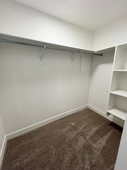 Building Photo - 514 N 450 W