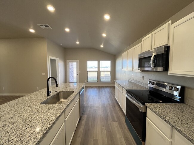 Building Photo - 1302 Ross Ave