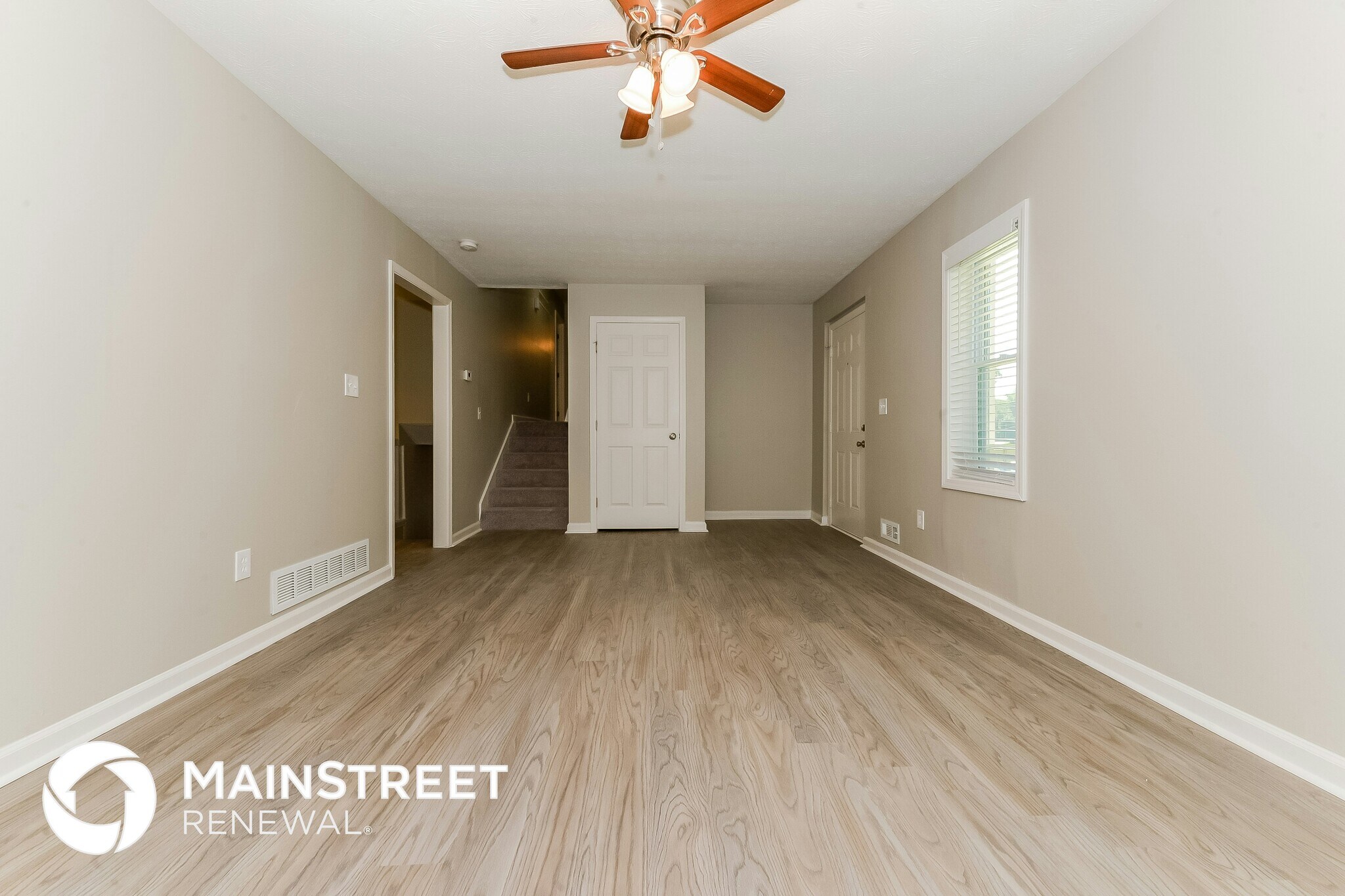 Building Photo - 3080 Chippewa Dr