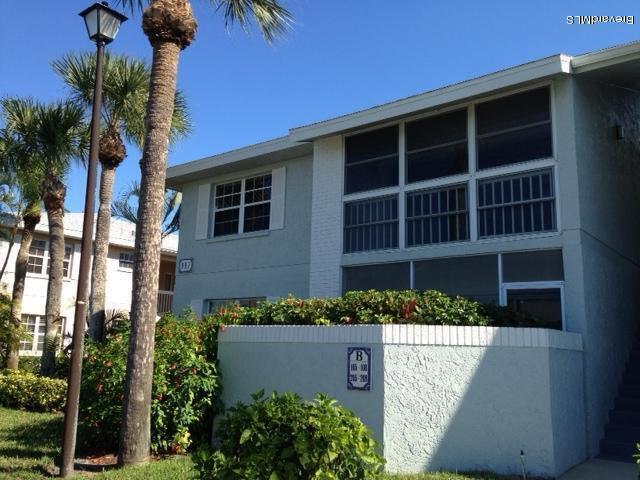 Building Photo - 987 Sonesta Ave NE