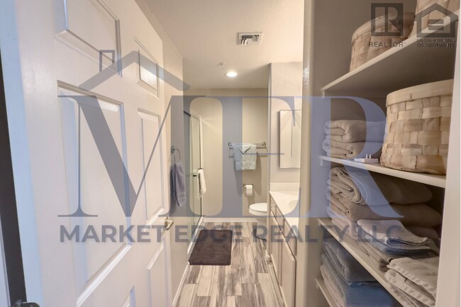 Building Photo - 2Bed/2Bath Furnished Condo in Superstition Springs -- Golf Course Views! -- Mesa, AZ!