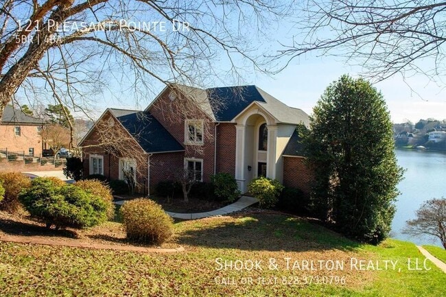Building Photo - 121 Pleasant Point Dr