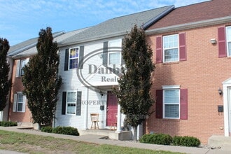 Building Photo - 1115 N Byrne Rd