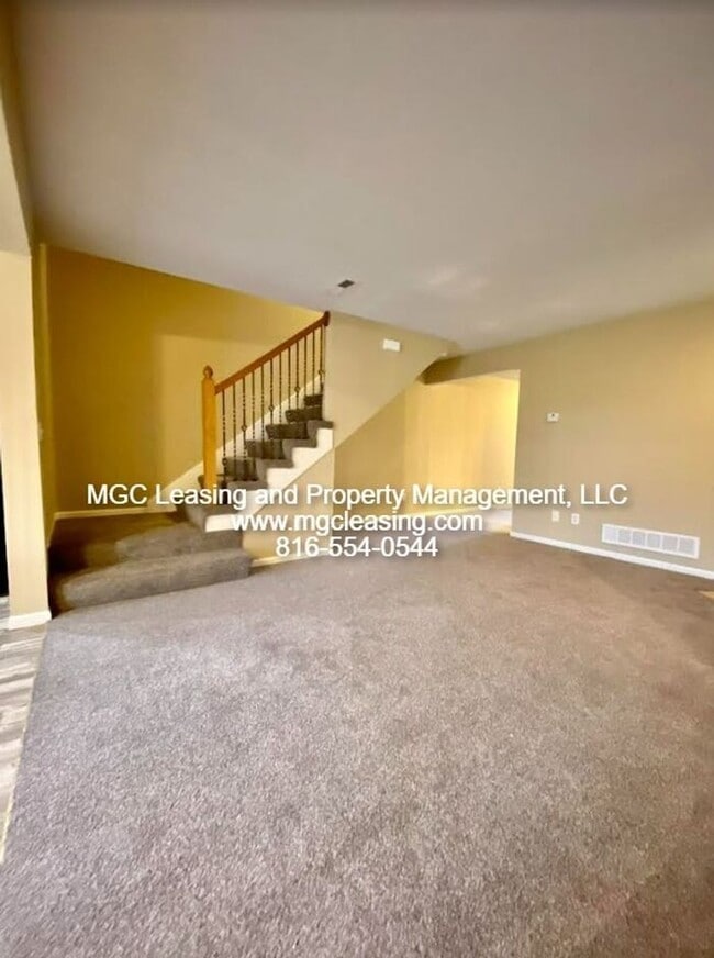 Building Photo - Enjoy Winter In Your Charming Townhome At Timber's East!