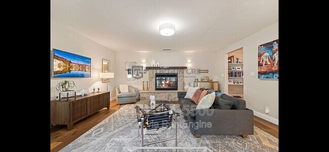 Building Photo - 4228 Calavo Dr