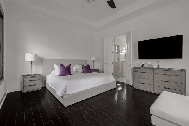 Building Photo - 4720 Rockcliff Rd