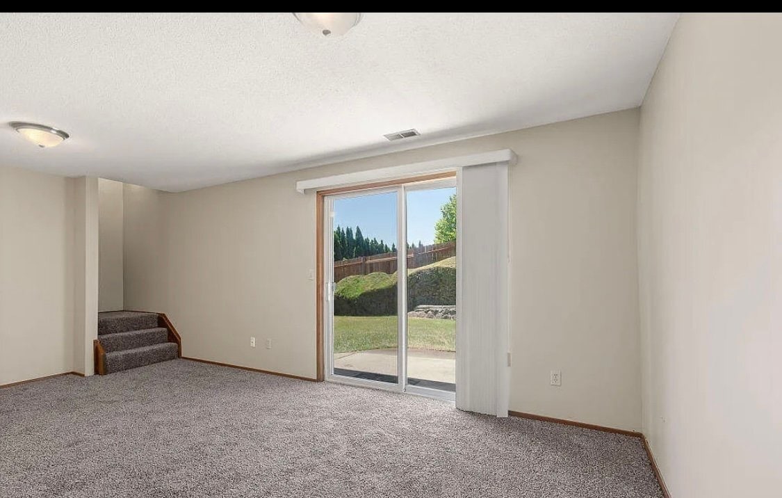 Building Photo - 206 N 72nd Ave