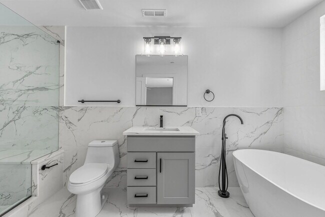 Building Photo - 1224 N 26th St