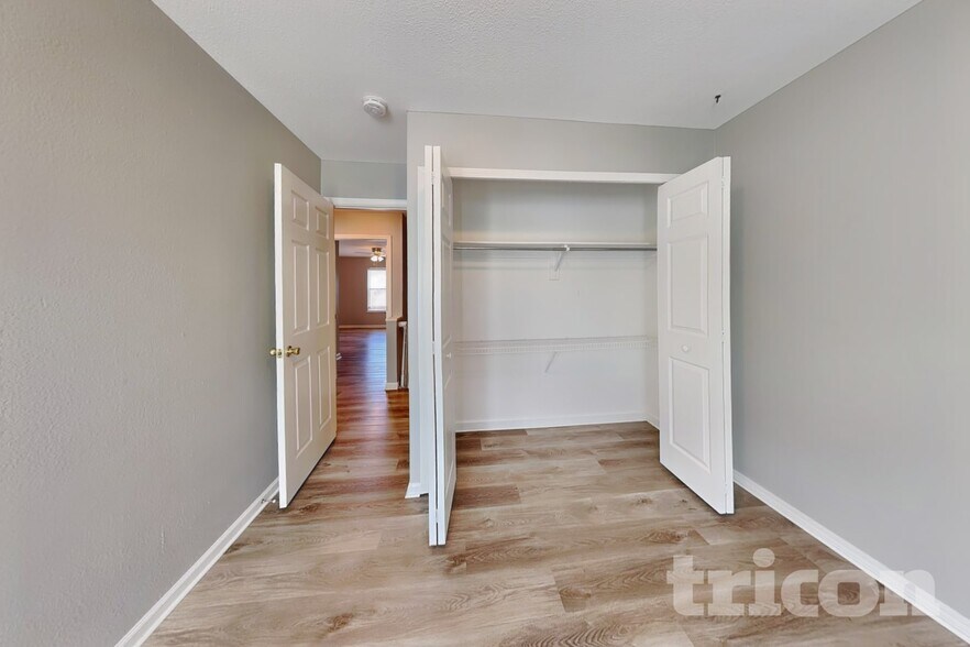 Building Photo - 3812 S Ceylon Way