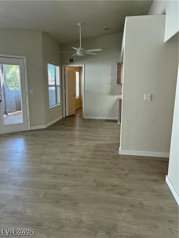 Building Photo - 701 Capri Dr