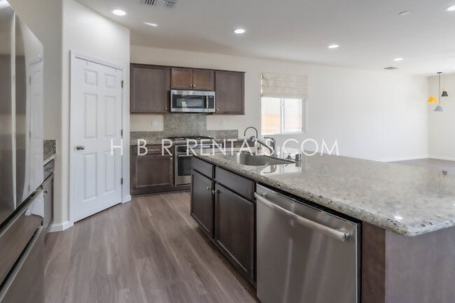 Building Photo - 312 E Liverno Ave