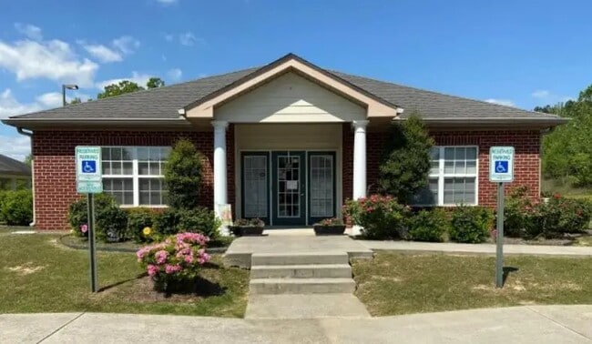 Primary Photo - 1060 Mountain View Rd NE