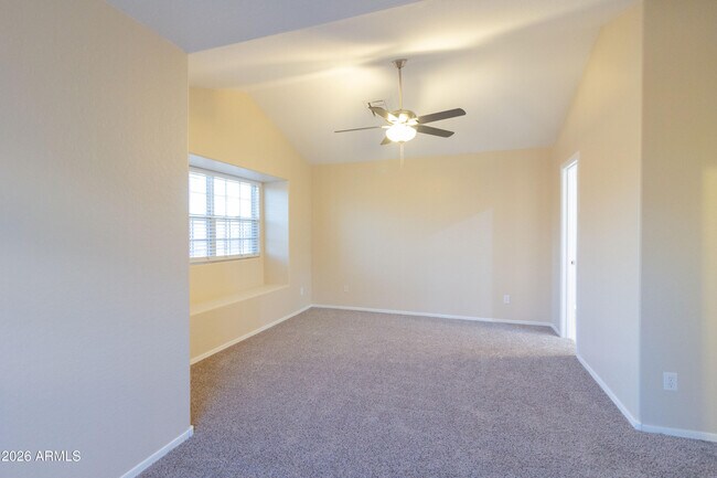 Building Photo - 506 E Utopia Rd